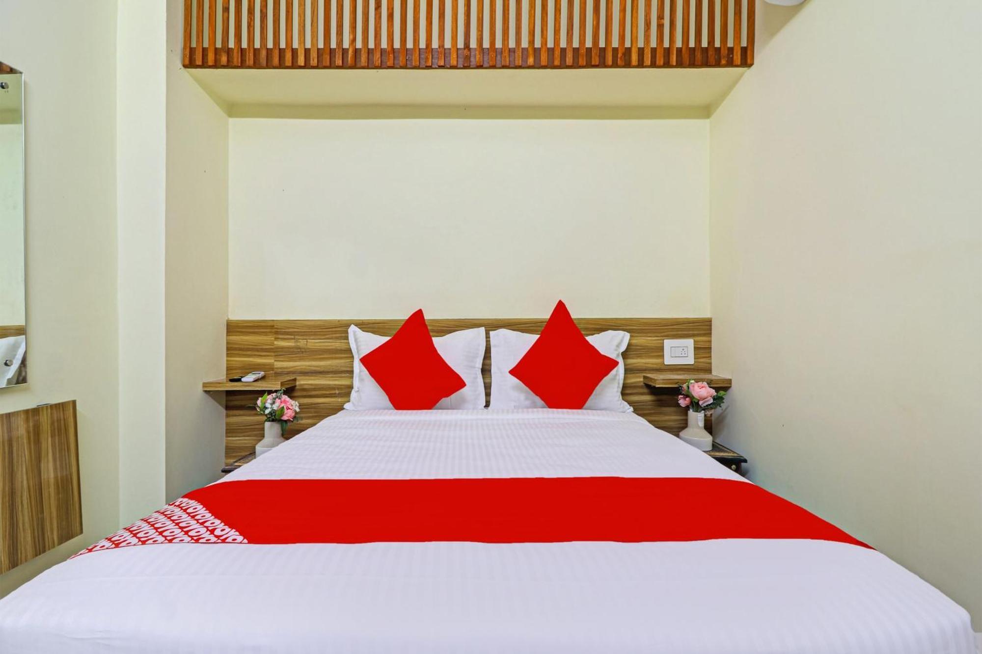 Super Hotel O Dsr Inn Near Nexus Hyderabad Exterior photo