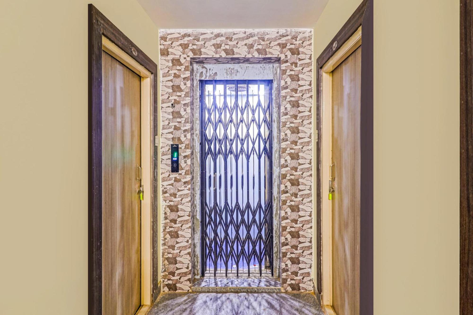 Super Hotel O Dsr Inn Near Nexus Hyderabad Exterior photo